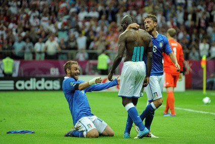 Radość Włochów po zdobyciu bramki w meczu z Niemca