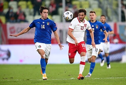 Federico Chiesa i Bartosz Bereszyński