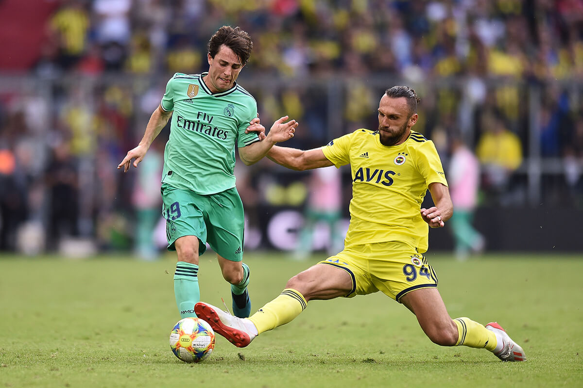 Alvaro Odriozola podczas meczu z Galatasaray