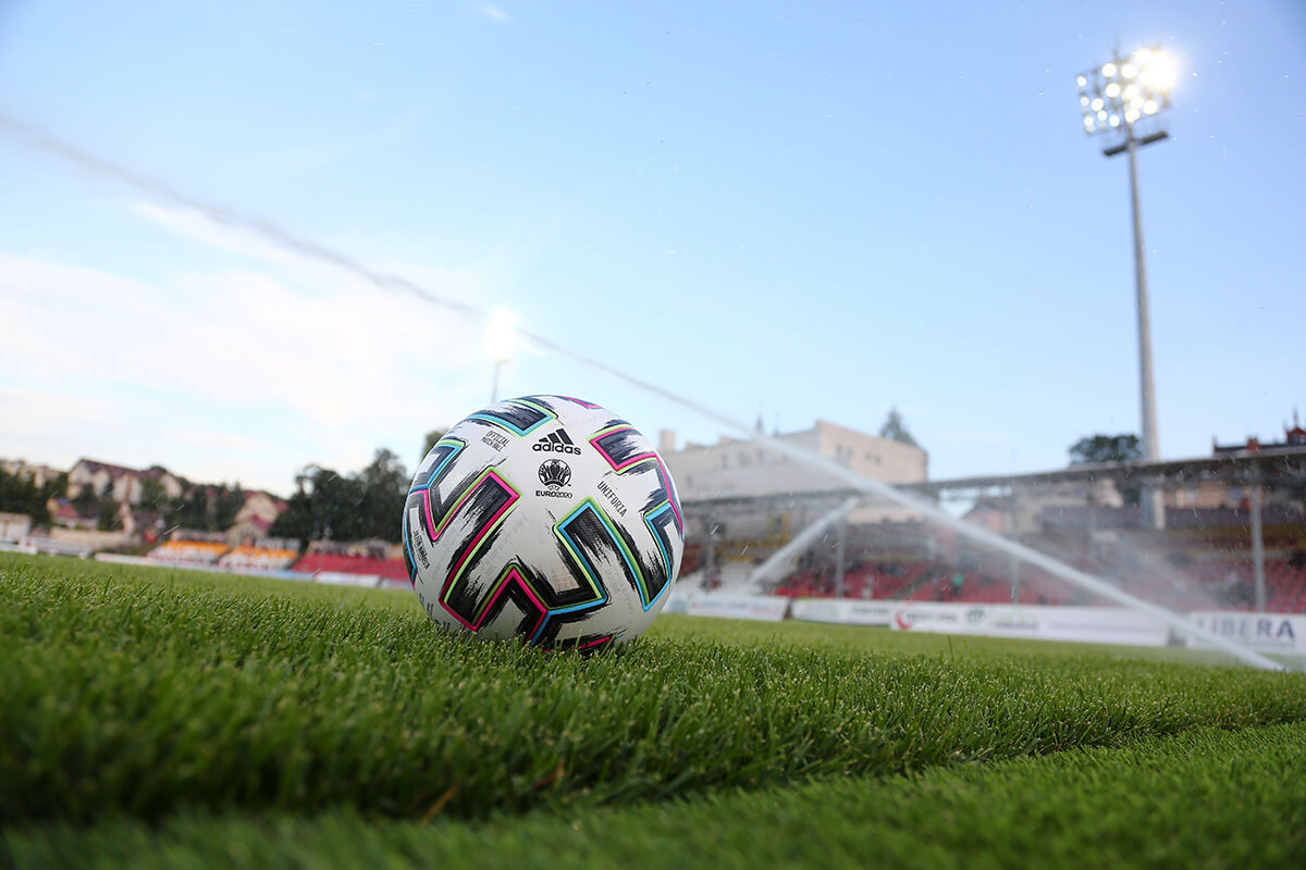 Piłka na stadionie