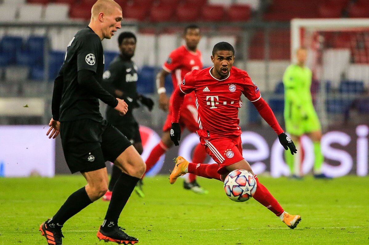 Douglas Costa