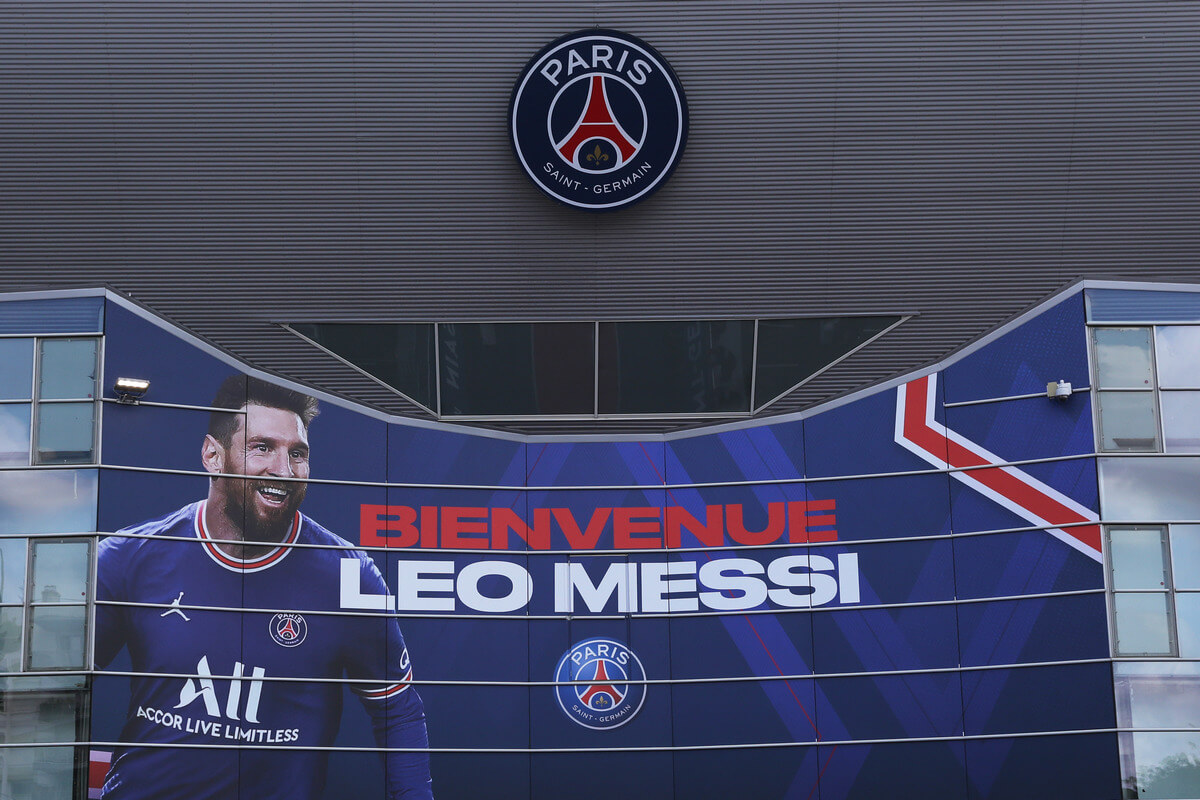 Przywitanie Messiego w PSG