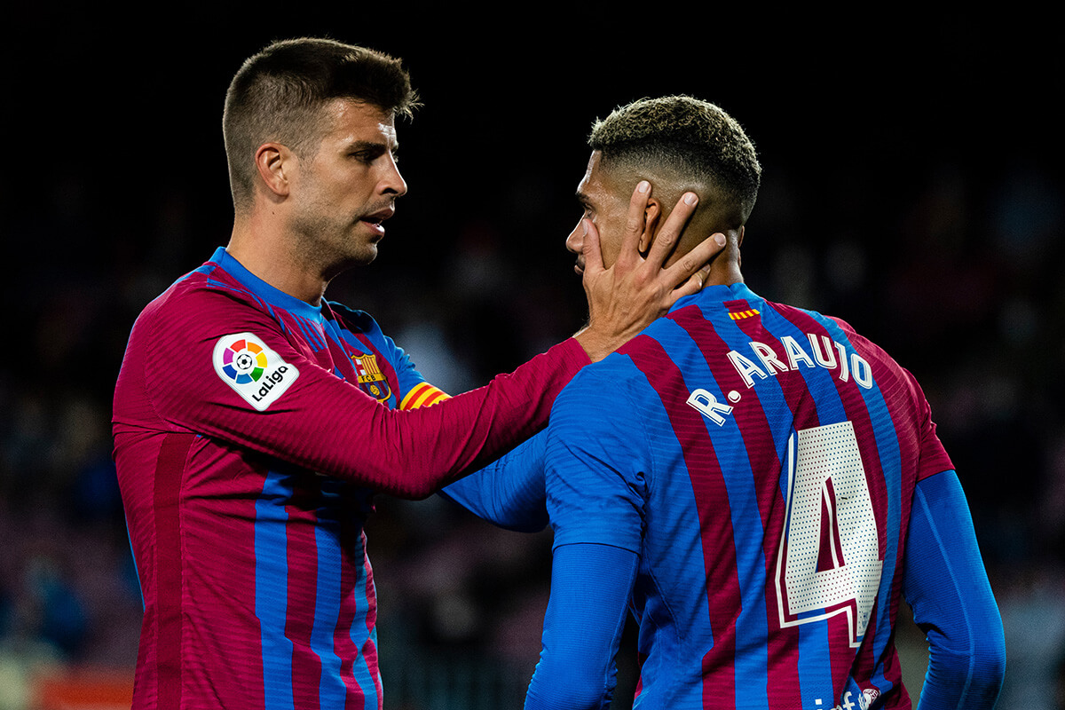 Gerard Pique i Ronald Araujo