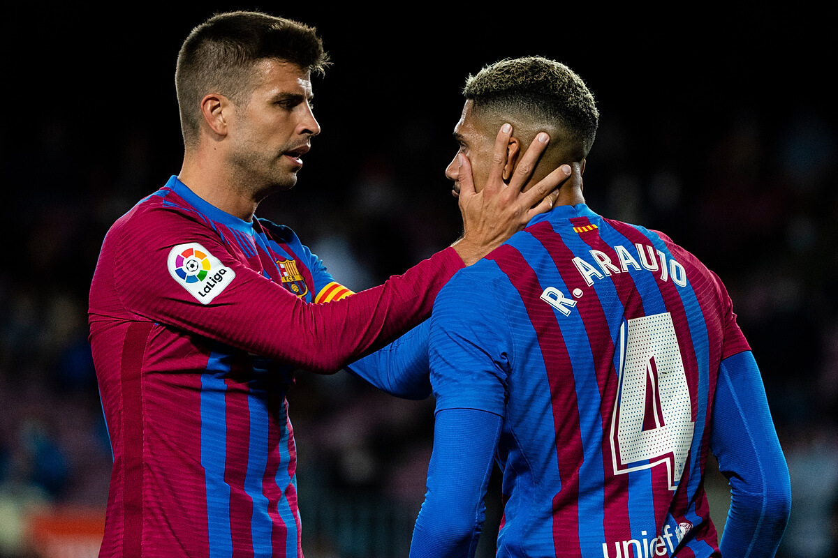 Gerard Pique i Ronald Araujo