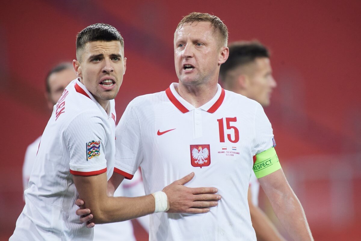 Jan Bednarek (L) i Kamil Glik