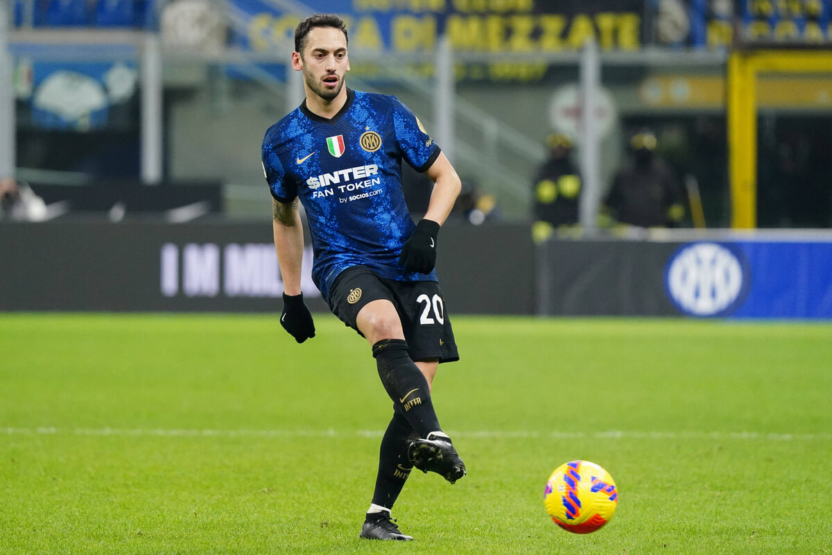 Hakan Calhanoglu