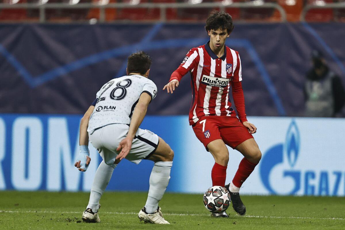 Przy piłce Joao Felix
