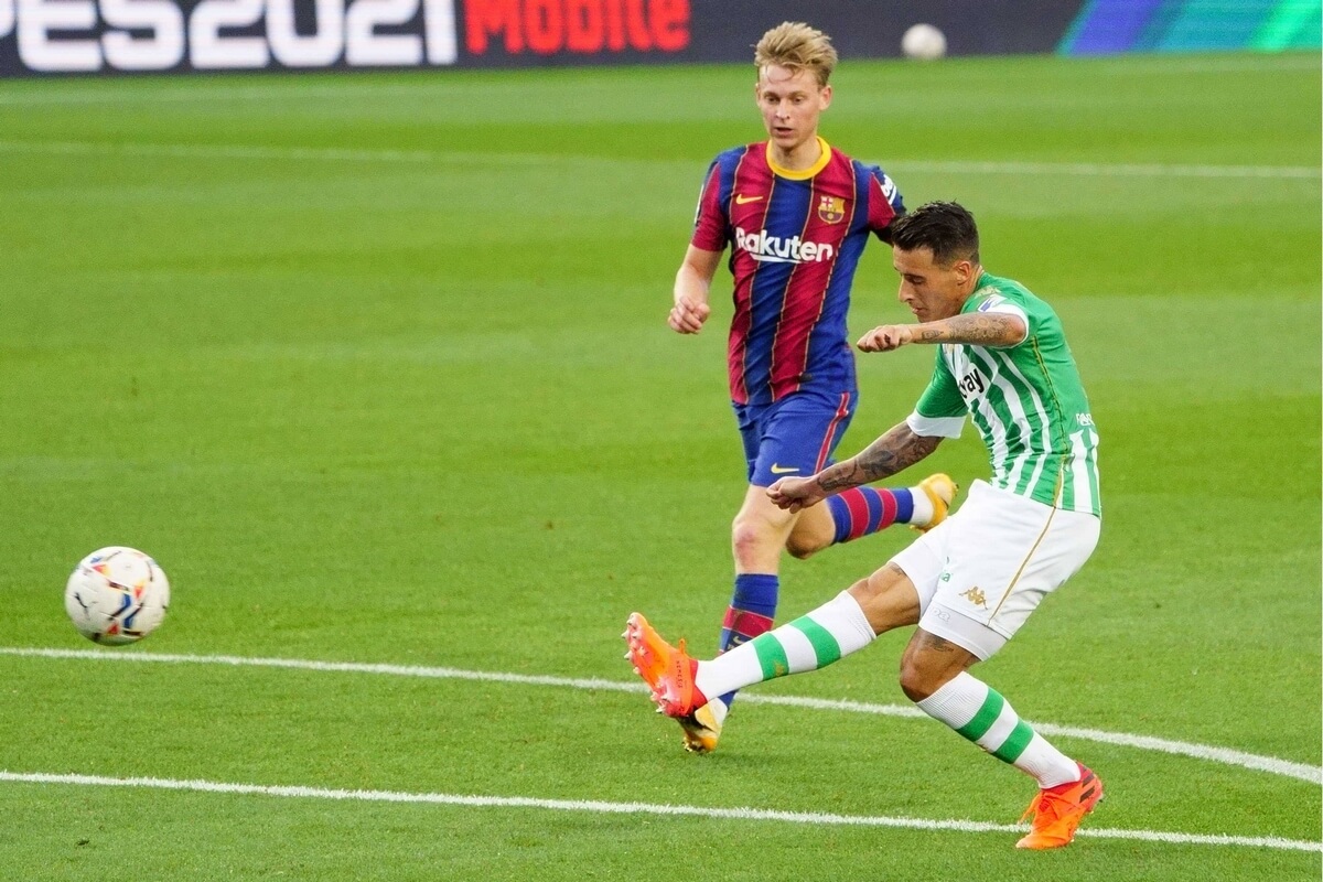 Cristian Tello i Frenkie de Jong