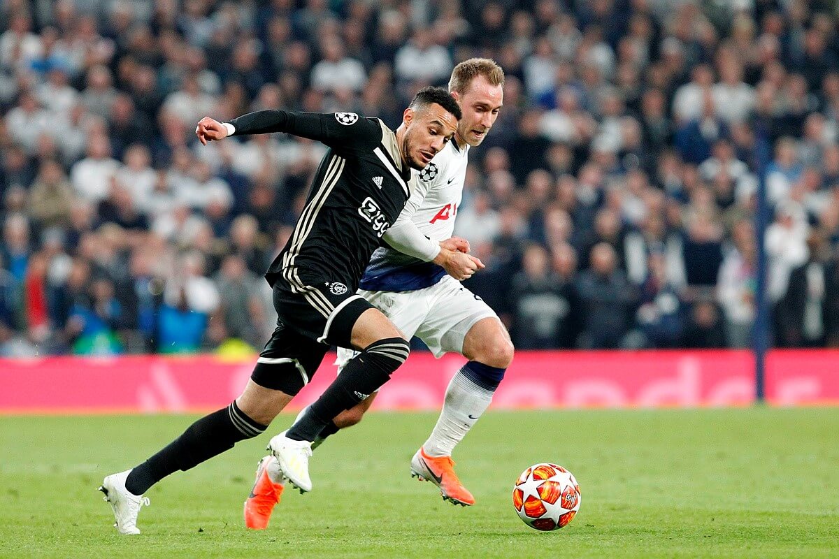 Noussair Mazraoui i Christian Eriksen