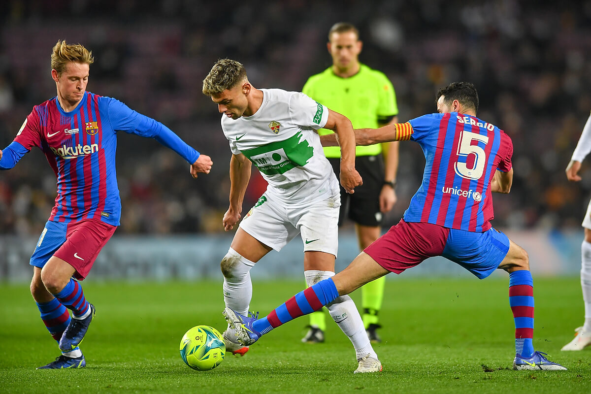 Frenkie de Jong, Lucas Boye i Sergio Busquets