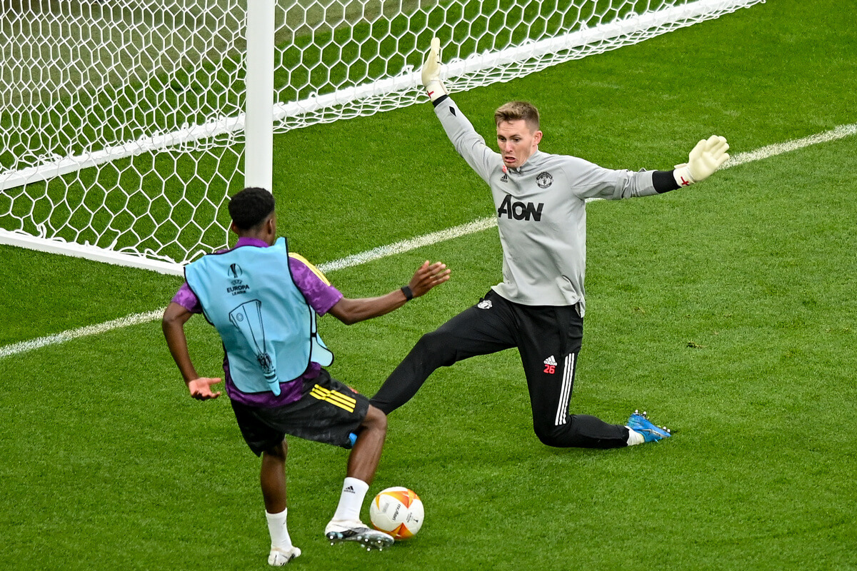 Dean Henderson podczas treningu Manchesteru United