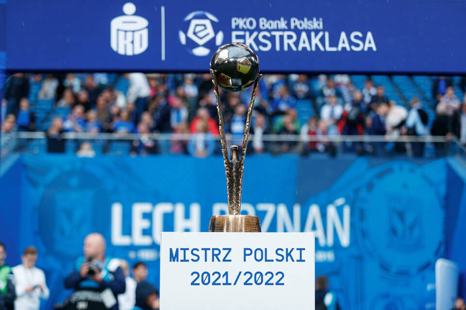 Trofeum dla mistrza Polski w Ekstraklasie