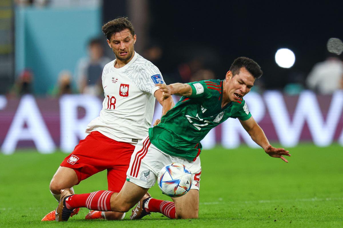 Bartosz Bereszyński i Hirving Lozano