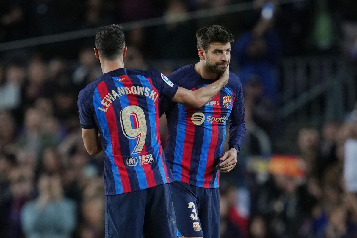 Robert Lewandowski i Gerard Pique