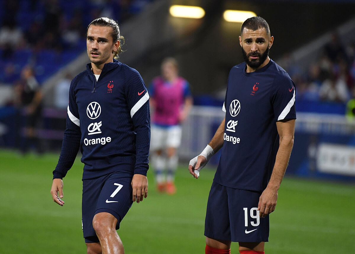 Antoine Griezmann (z lewej) i Karim Benzema