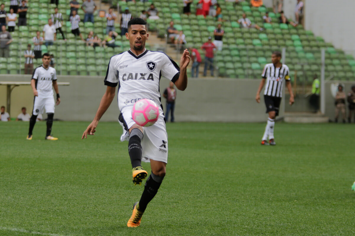 Matheus Fernandes w 2017 roku w barwach Botafogo