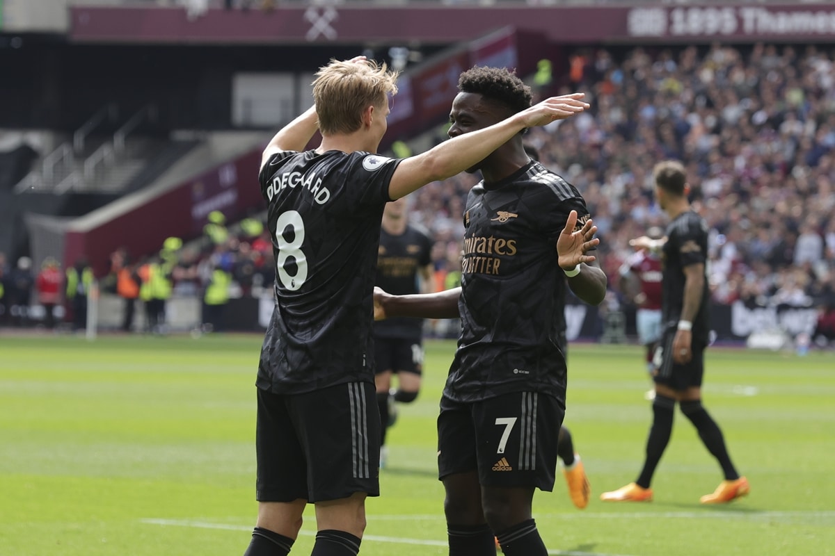 Martin Odegaard i Bukayo Saka