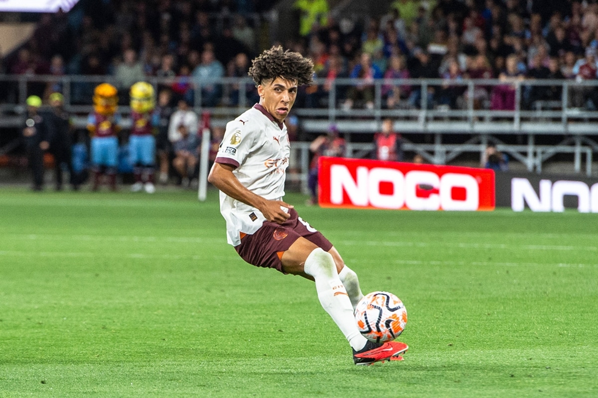 Manchester City. Oficjalnie Rico Lewis złożył podpis pod nową umową