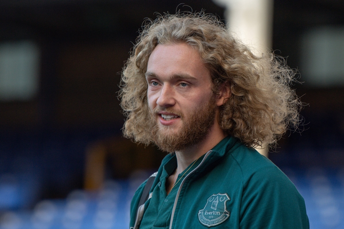 Tom Davies