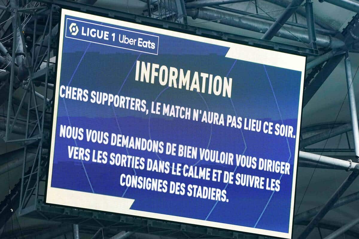 Komunikat na stadionie w Marsylii