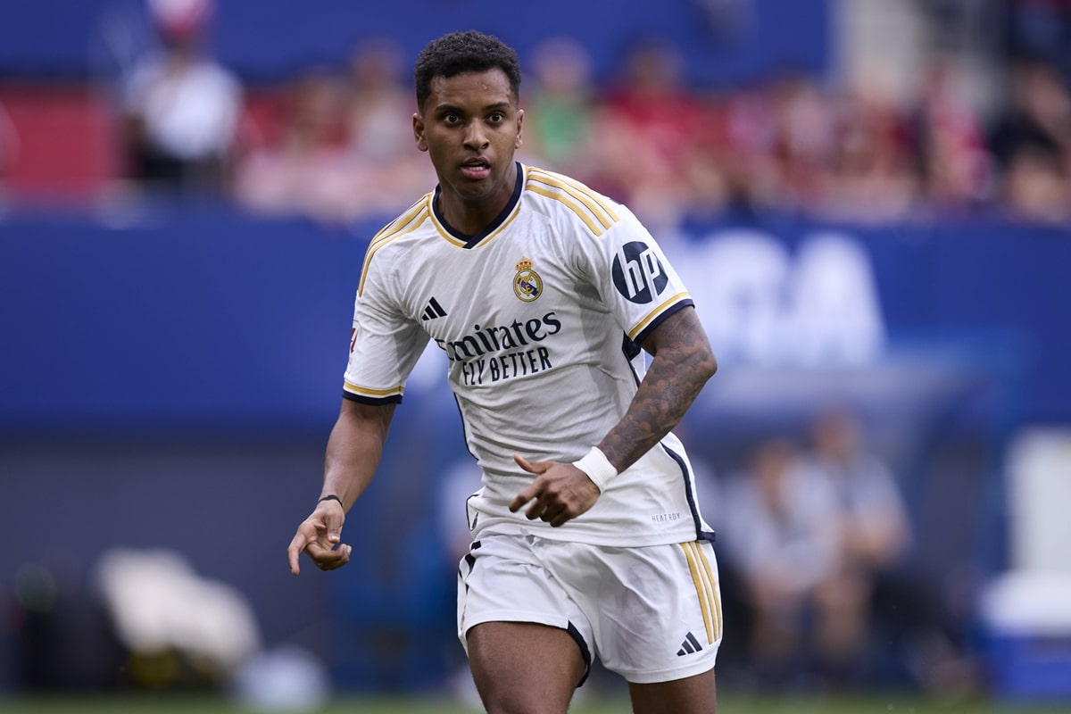 Tin chuyển nhượng trưa 22/3: Ronaldo thông báo giải nghệ; Real Madrid xác nhận bán Rodrygo cho MU