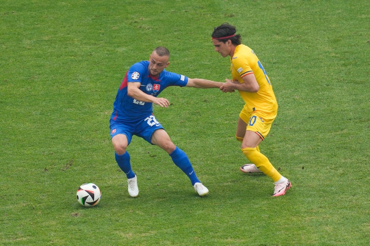 Stanislav Lobotka oraz Ianis Hagi