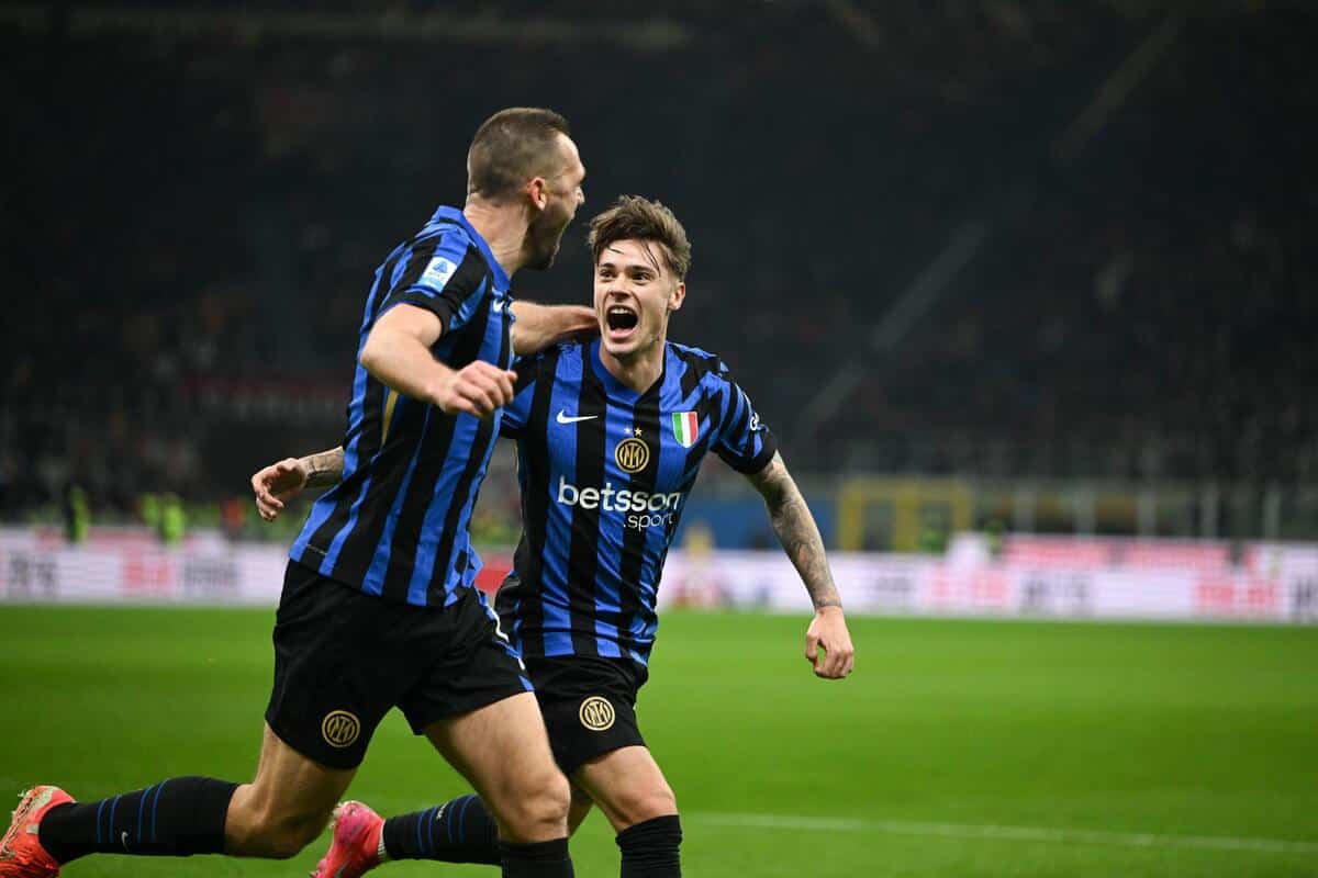 Nicola Zalewski i Stefan de Vrij
