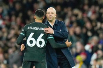 Trent Alexander-Arnold oraz Arne Slot