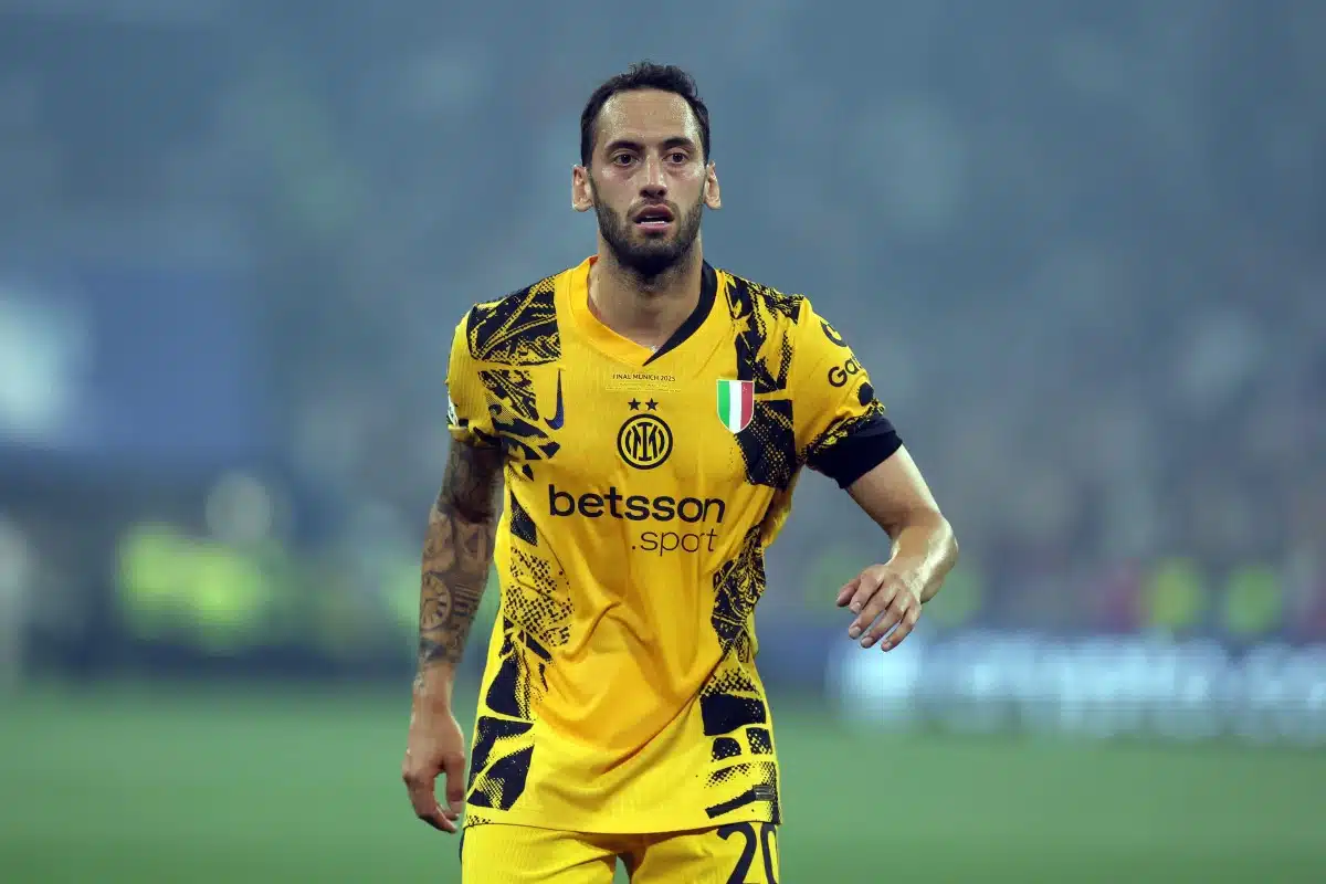 Hakan Calhanoglu