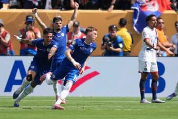 Zawodnicy Chelsea i PSG