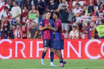 Robert Lewandowski i Lamine Yamal
