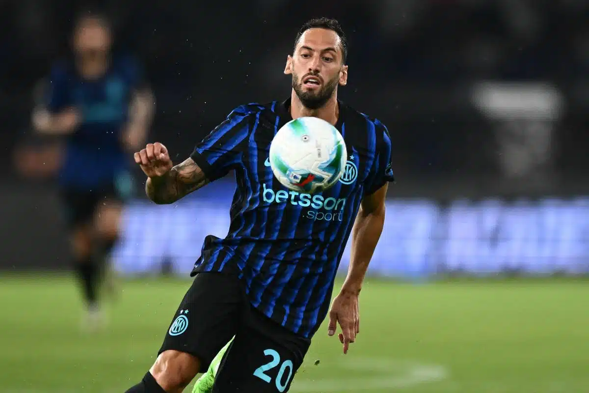 Hakan Calhanoglu