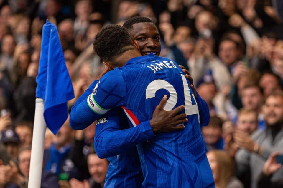 Moises Caicedo i Reece James