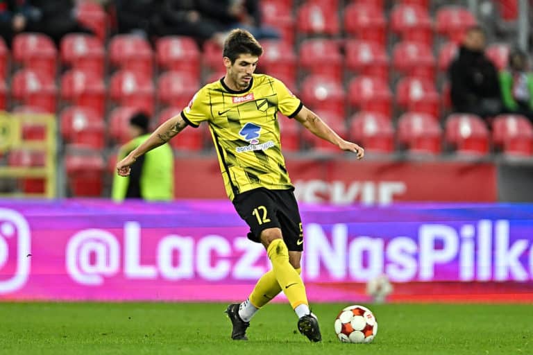 Wieczysta – Pogoń Grodzisk Mazowiecki: typy, kursy, zapowiedź (27.10.2025)