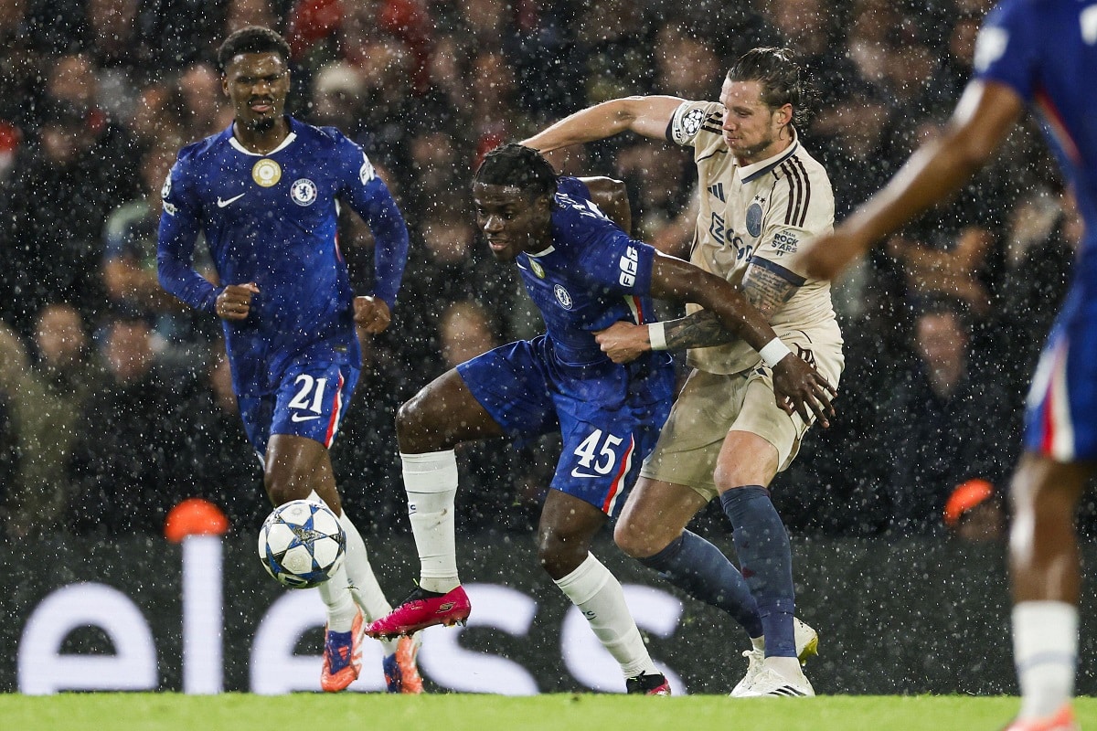 Romeo Lavia ( Chelsea FC - AFC Ajax)