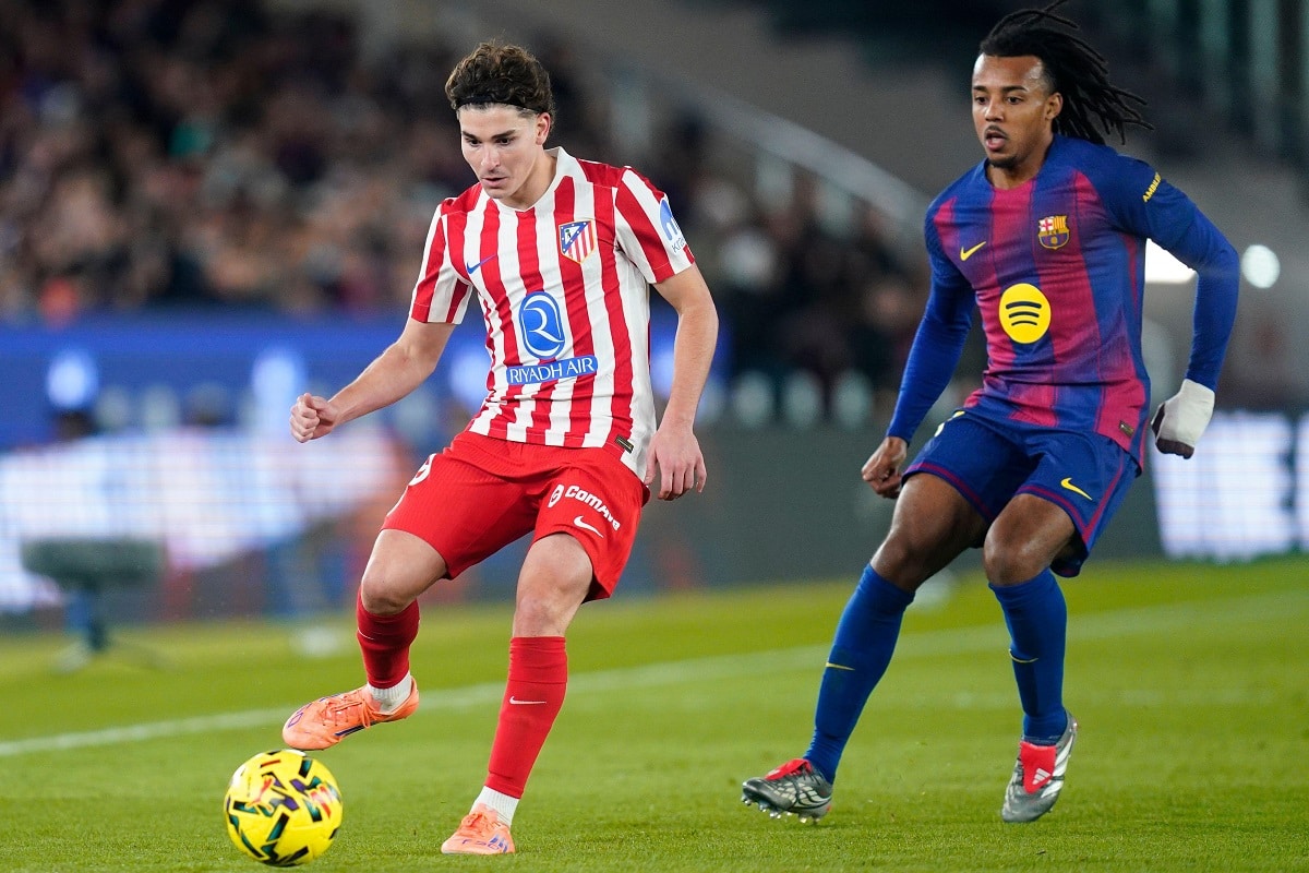 Julian Alvarez i Jules Kounde (FC Barcelona - Atletico)