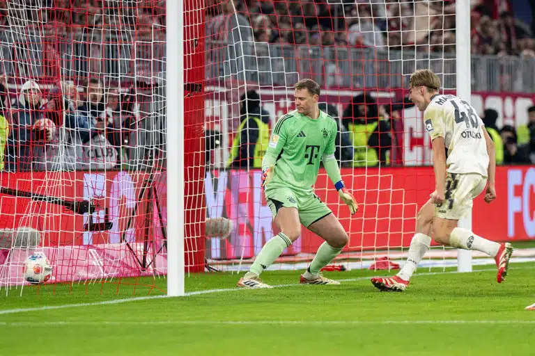 Kacper Potulski z golem przeciwko Bayernowi