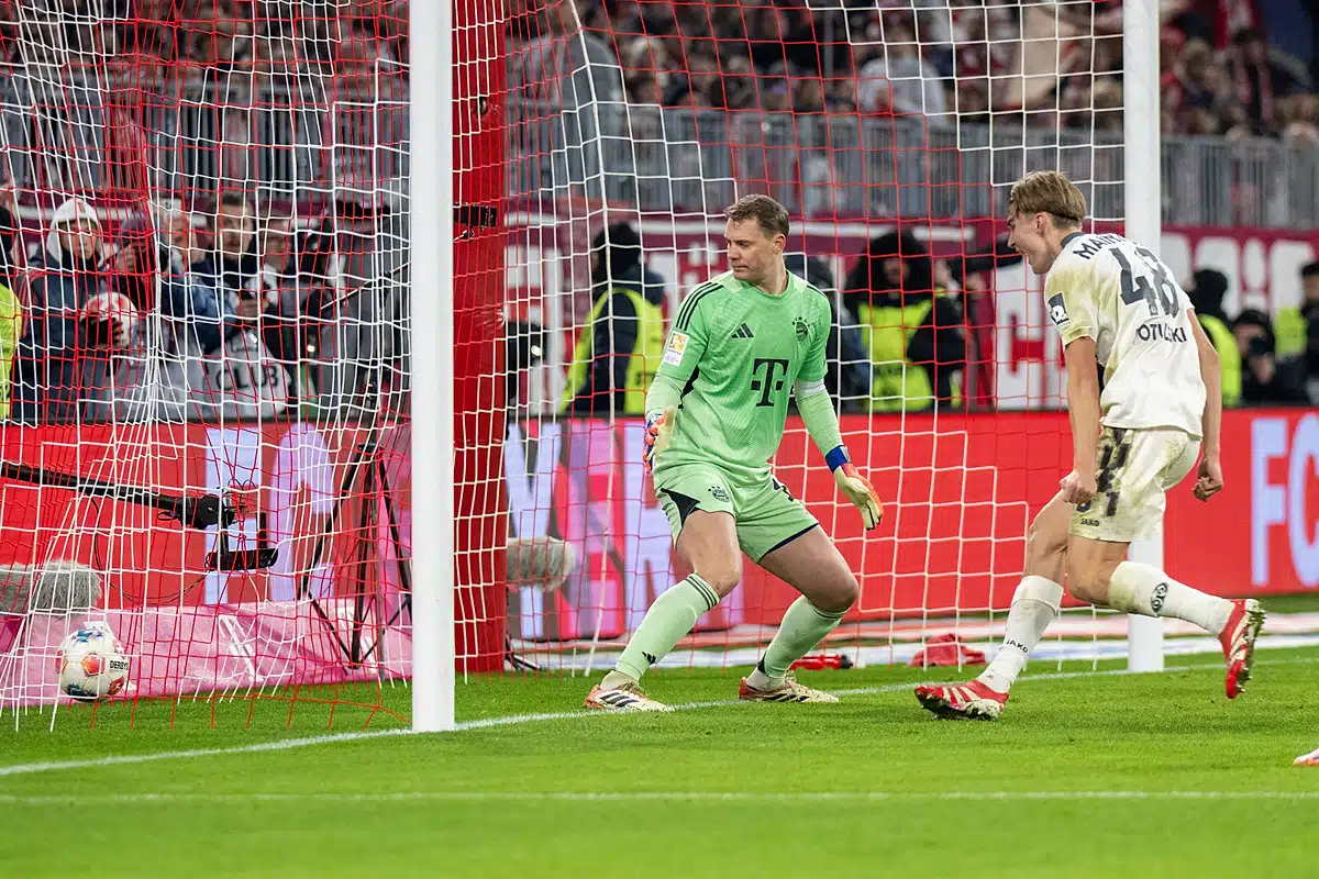 Kacper Potulski z golem przeciwko Bayernowi