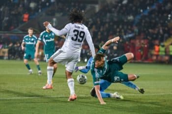 Akcja z meczu Noah - Legia