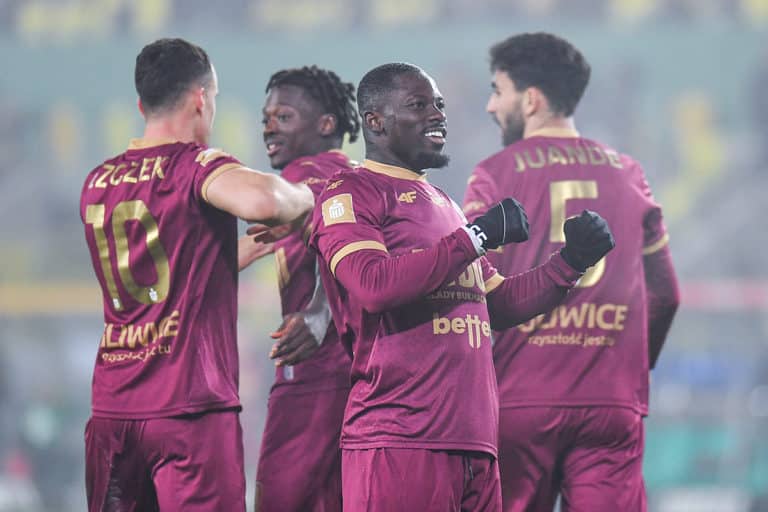 Piast Gliwice – Legia Warszawa: typy, kursy, zapowiedź (06.12.2025)
