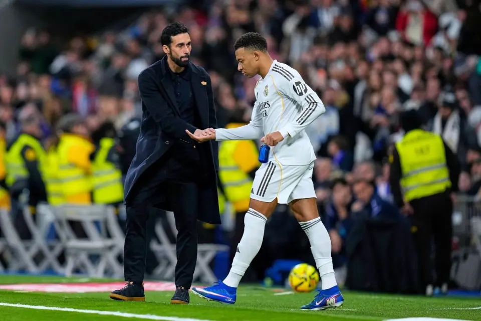 Kylian Mbappe i Alvaro Arbeloa (Real Madryt - Levante UD)