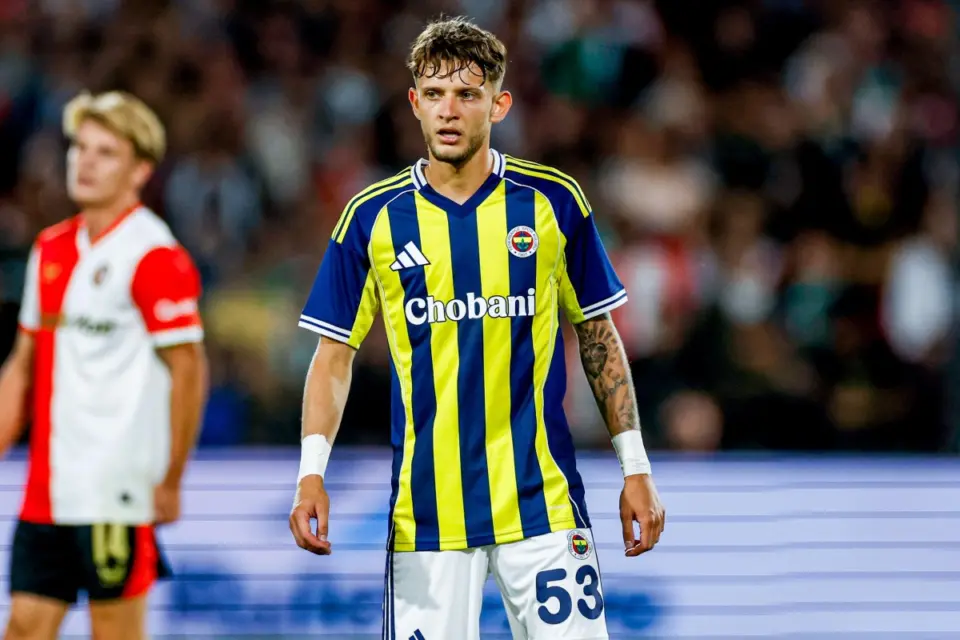 Sebastian Szymański