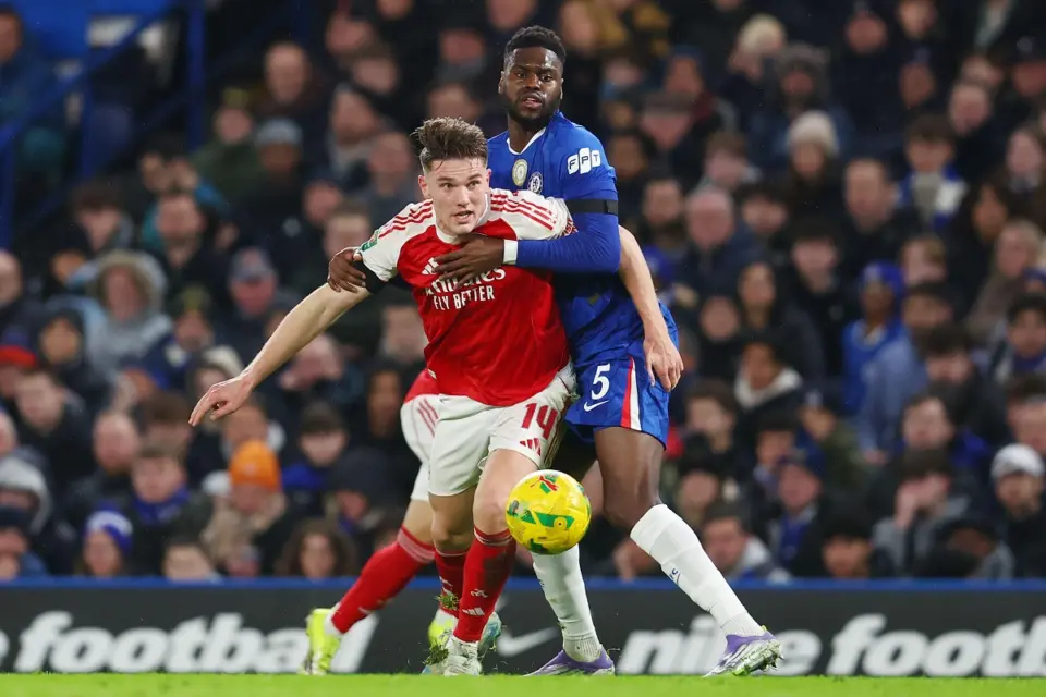 Viktor Gyokeres i Benoît Badiashile ( Chelsea - Arsenal)