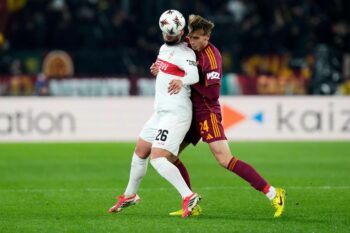 Deniz Undav i JAn Ziółkowski (z prawej)